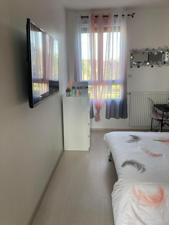 Bed and Breakfast Angelina Chabris Exterior foto